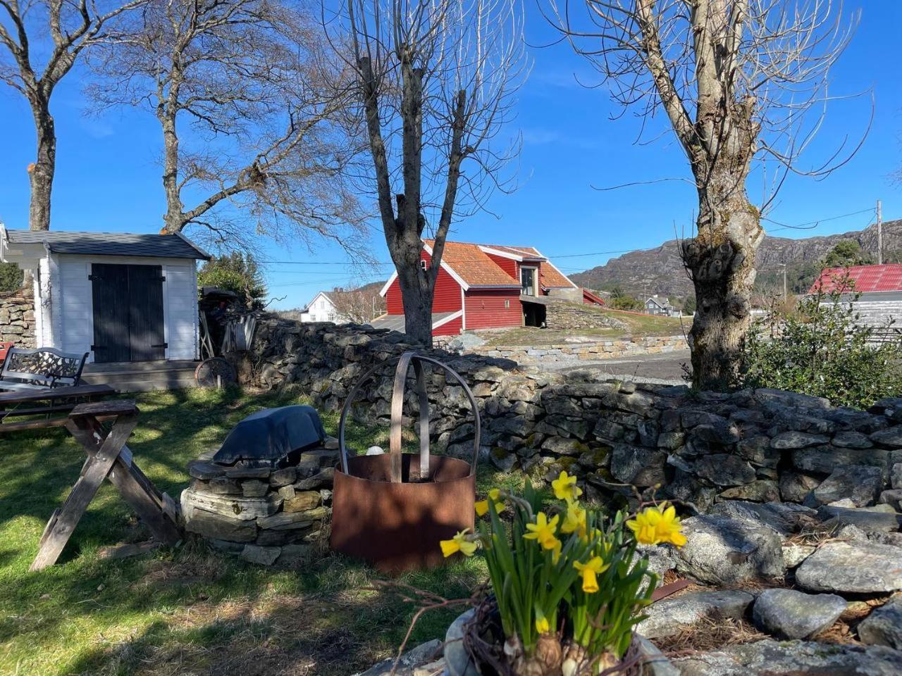 Koselig Stort Gardshus, M/boblebad. Bat Leies Holiday home