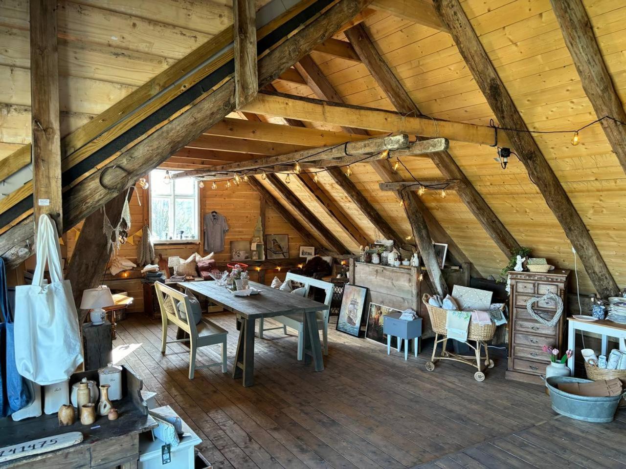 Koselig Stort Gardshus, M/boblebad. Bat Leies Holiday home Forland