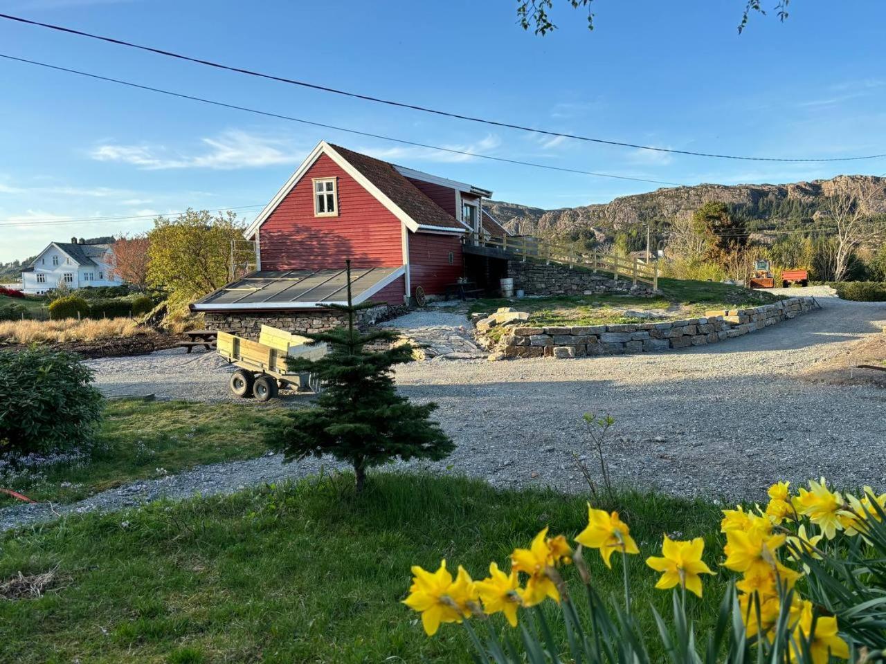 Koselig Stort Gardshus, M/boblebad. Bat Leies Holiday home